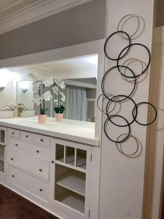 Image 23 of property listing at 605 N Poplar Avenue, Fresno, CA 93728