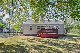 8 Hermitage Drive, Fairview Heights, IL 62208