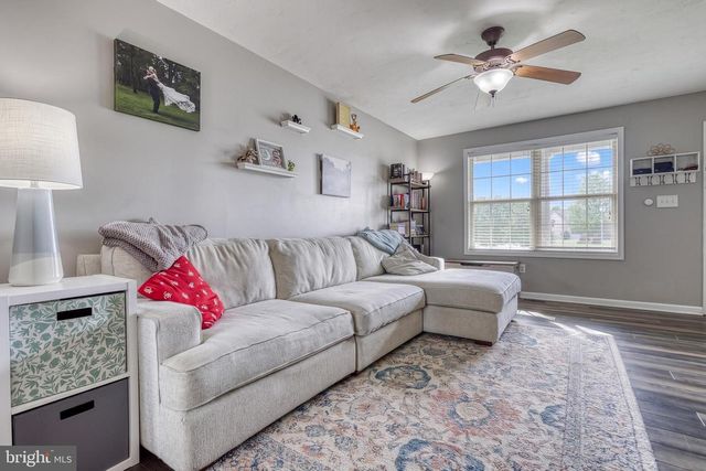 137 MAPLE DR, Hanover, PA 17331