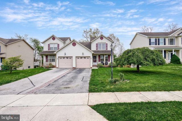 137 MAPLE DR, Hanover, PA 17331