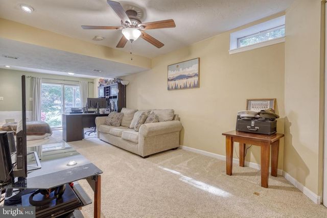 137 MAPLE DR, Hanover, PA 17331