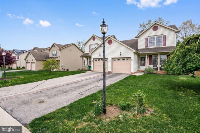 137 MAPLE DR, Hanover, PA 17331