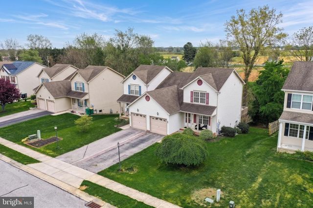 137 MAPLE DR, Hanover, PA 17331