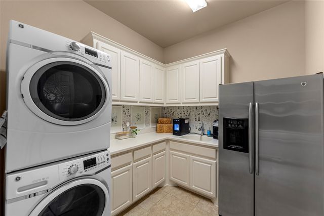 856 Fountain View Court, Allen, TX 75013