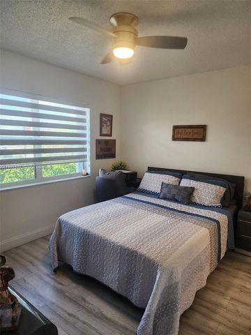 1115 LAKE TER 206, Boynton Beach, FL 33426