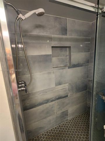 1115 LAKE TER 206, Boynton Beach, FL 33426