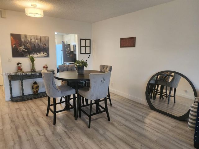 1115 LAKE TER 206, Boynton Beach, FL 33426