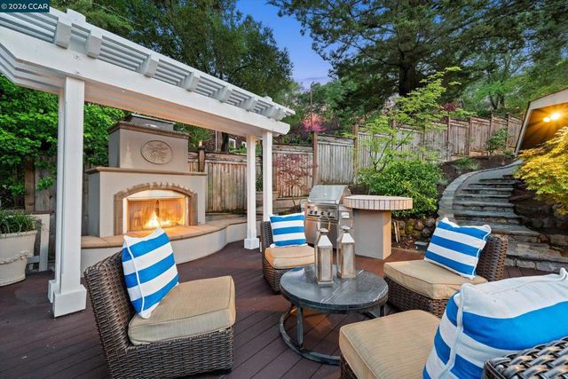 854 Revere Rd, Lafayette, CA 94549