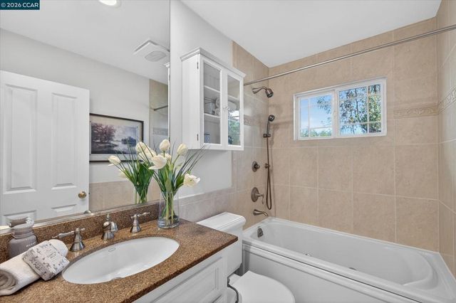 854 Revere Rd, Lafayette, CA 94549