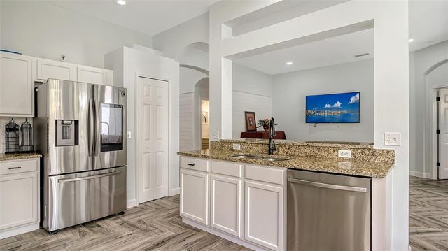 6433 BLUE GROSBEAK CIRCLE, Lakewood Ranch, FL 34202