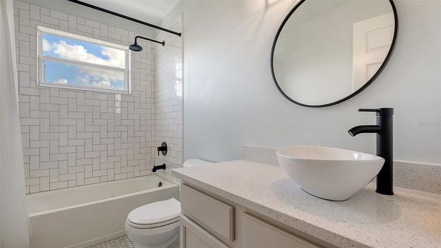 6433 BLUE GROSBEAK CIRCLE, Lakewood Ranch, FL 34202