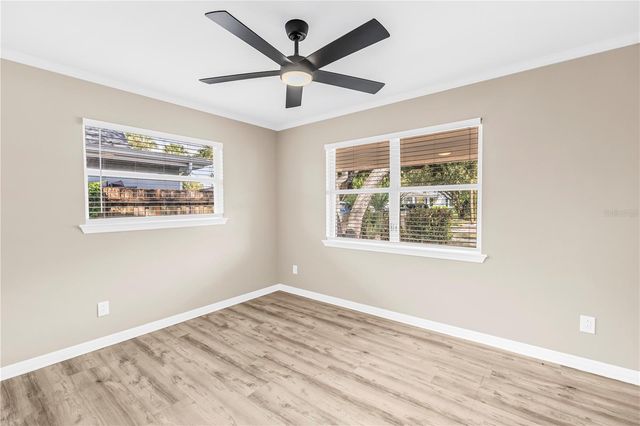 8044 25TH AVENUE N, St Petersburg, FL 33710