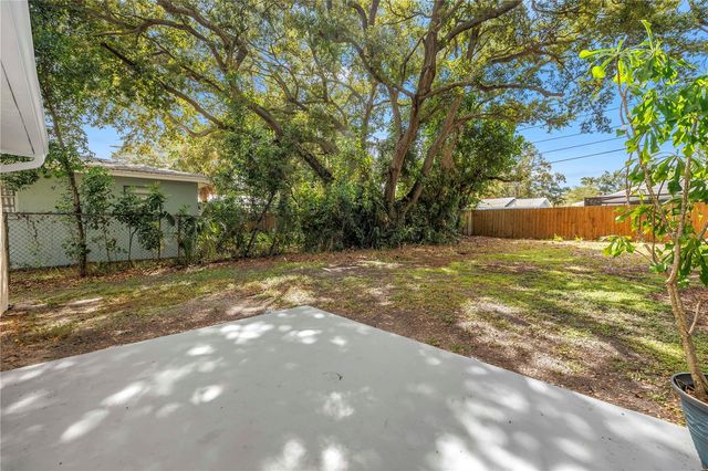8044 25TH AVENUE N, St Petersburg, FL 33710