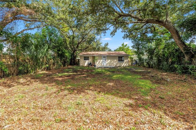 8044 25TH AVENUE N, St Petersburg, FL 33710