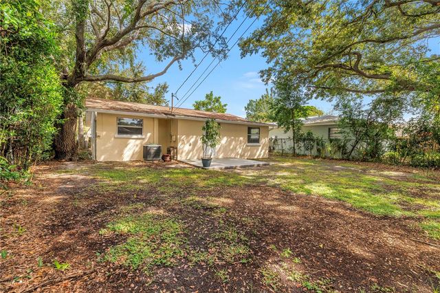 8044 25TH AVENUE N, St Petersburg, FL 33710