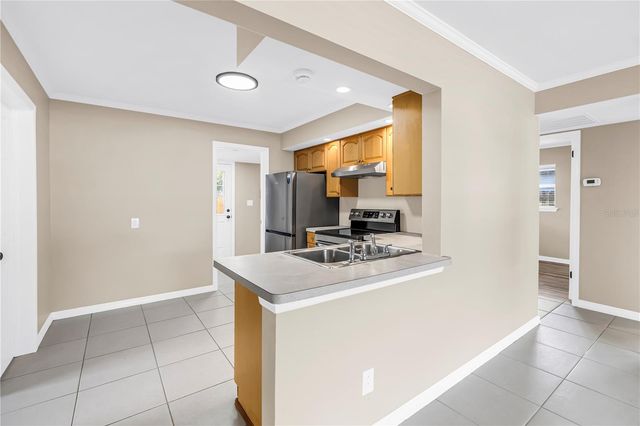 8044 25TH AVENUE N, St Petersburg, FL 33710