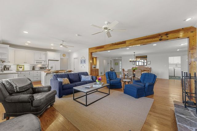 2653 Ben T Huiet Hwy, Clarkesville, GA 30523