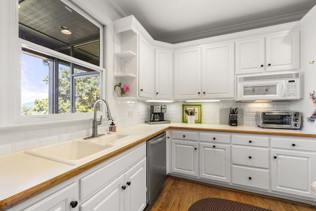 2653 Ben T Huiet Hwy, Clarkesville, GA 30523