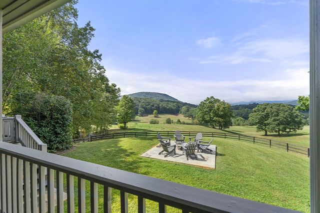 2653 Ben T Huiet Hwy, Clarkesville, GA 30523