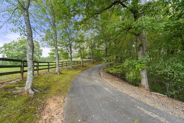 2653 Ben T Huiet Hwy, Clarkesville, GA 30523