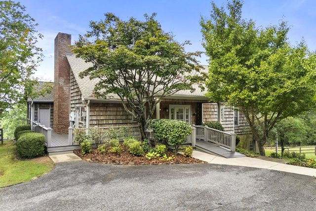 2653 Ben T Huiet Hwy, Clarkesville, GA 30523