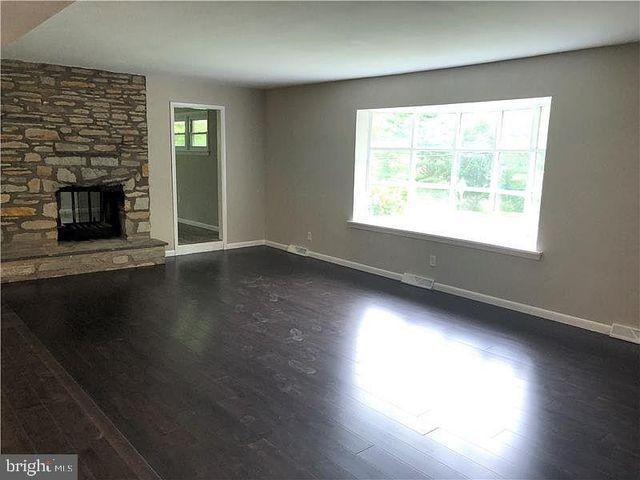 1778 OLD WELSH RD, Huntingdon Valley, PA 19006