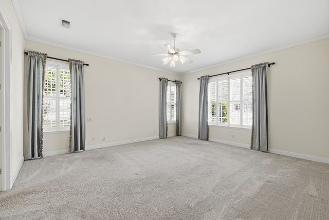 1464 Saddle Club Dr, Kerrville, TX 78028