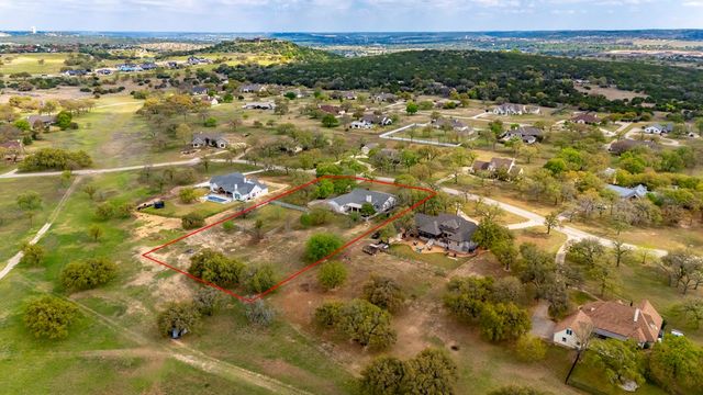 1464 Saddle Club Dr, Kerrville, TX 78028