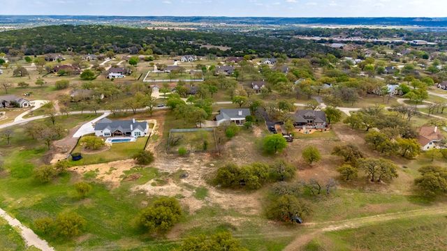1464 Saddle Club Dr, Kerrville, TX 78028
