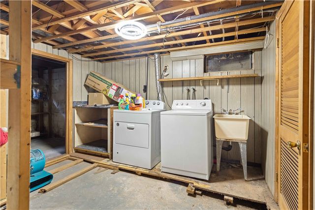 102 Harding Avenue, Salina, NY 13088