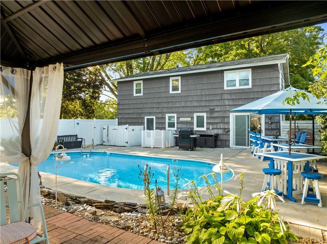102 Harding Avenue, Salina, NY 13088