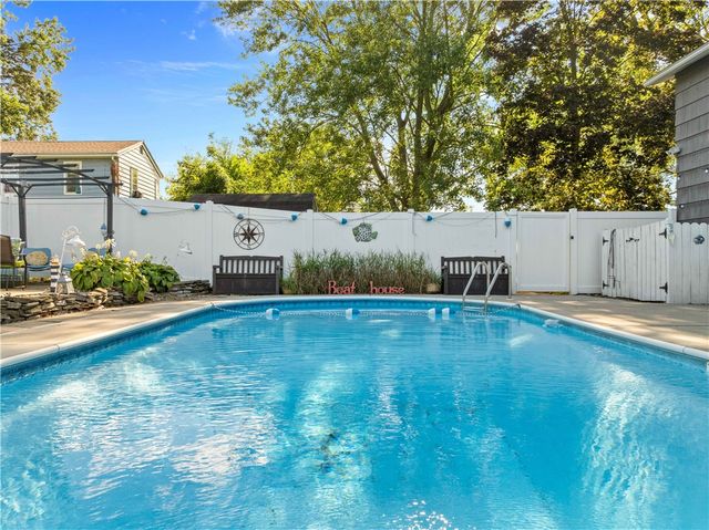 102 Harding Avenue, Salina, NY 13088