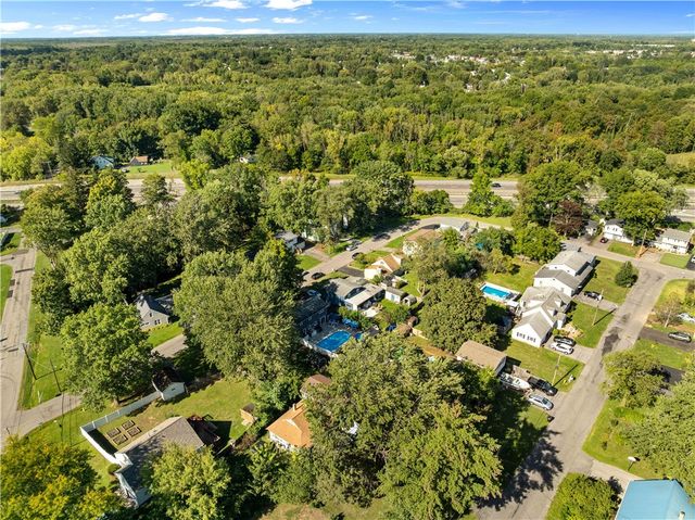 102 Harding Avenue, Salina, NY 13088