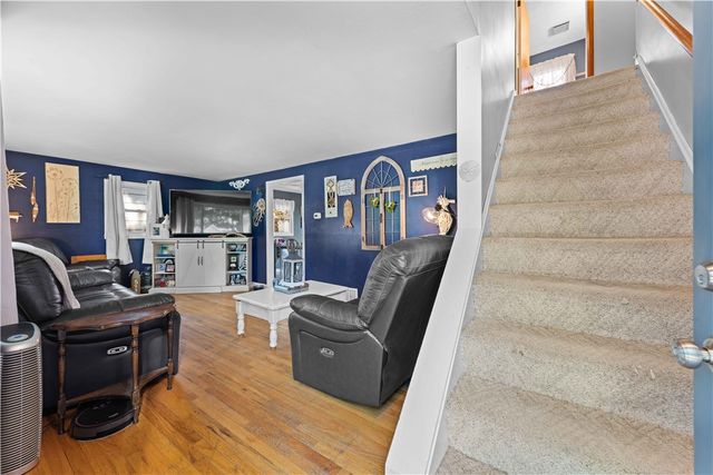 102 Harding Avenue, Salina, NY 13088