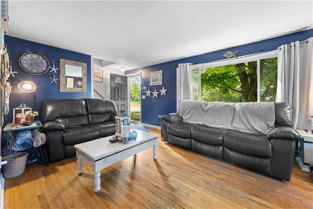102 Harding Avenue, Salina, NY 13088
