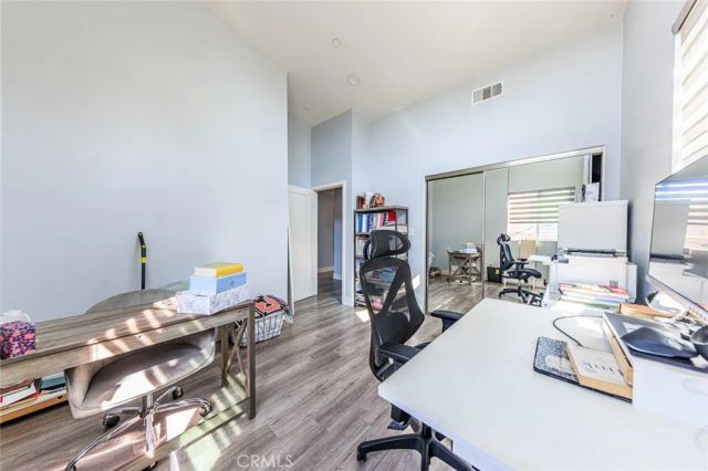 5743 Case, North Hollywood, CA 91601