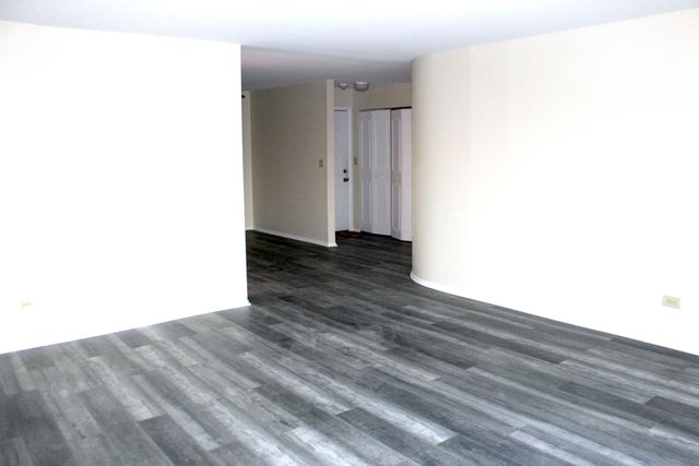 4500 Beau Monde Drive 400, Lisle, IL 60532