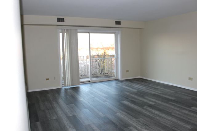 4500 Beau Monde Drive 400, Lisle, IL 60532