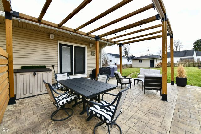 379 Euclid Avenue, Greenwood, IN 46142