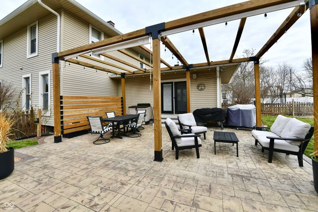 379 Euclid Avenue, Greenwood, IN 46142