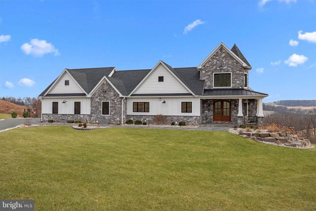 176 FENSTERMAKER RD, Kutztown, PA 19530