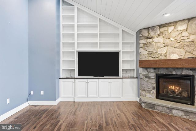 176 FENSTERMAKER RD, Kutztown, PA 19530