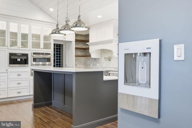 176 FENSTERMAKER RD, Kutztown, PA 19530