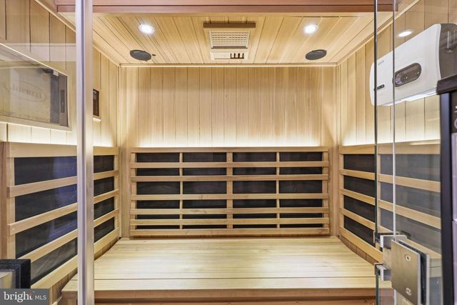 176 FENSTERMAKER RD, Kutztown, PA 19530