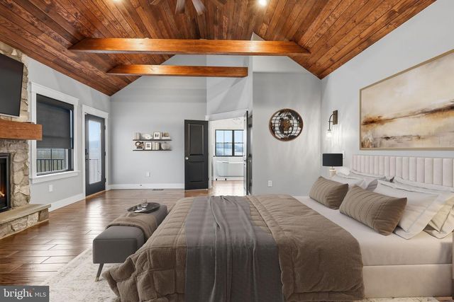 176 FENSTERMAKER RD, Kutztown, PA 19530