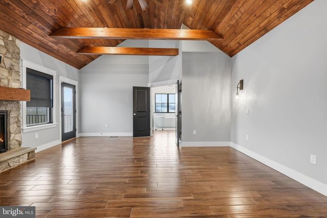 176 FENSTERMAKER RD, Kutztown, PA 19530