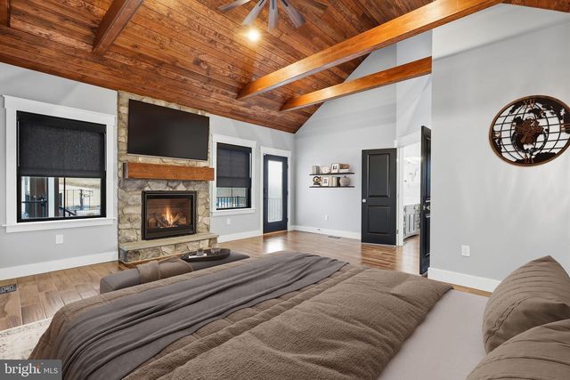 176 FENSTERMAKER RD, Kutztown, PA 19530