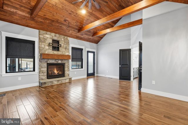 176 FENSTERMAKER RD, Kutztown, PA 19530