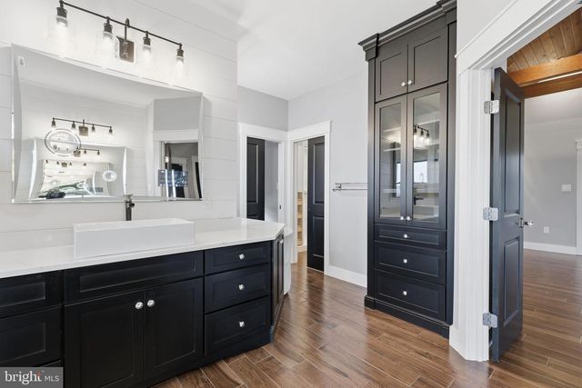 176 FENSTERMAKER RD, Kutztown, PA 19530