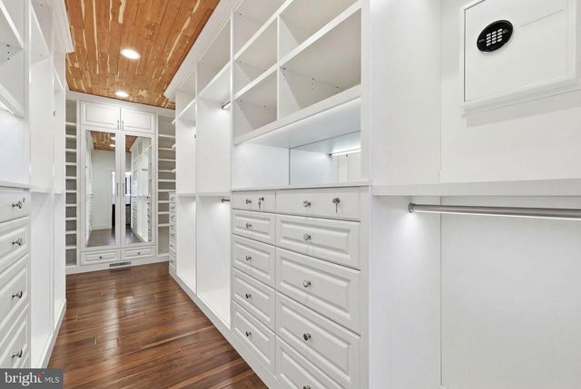 176 FENSTERMAKER RD, Kutztown, PA 19530